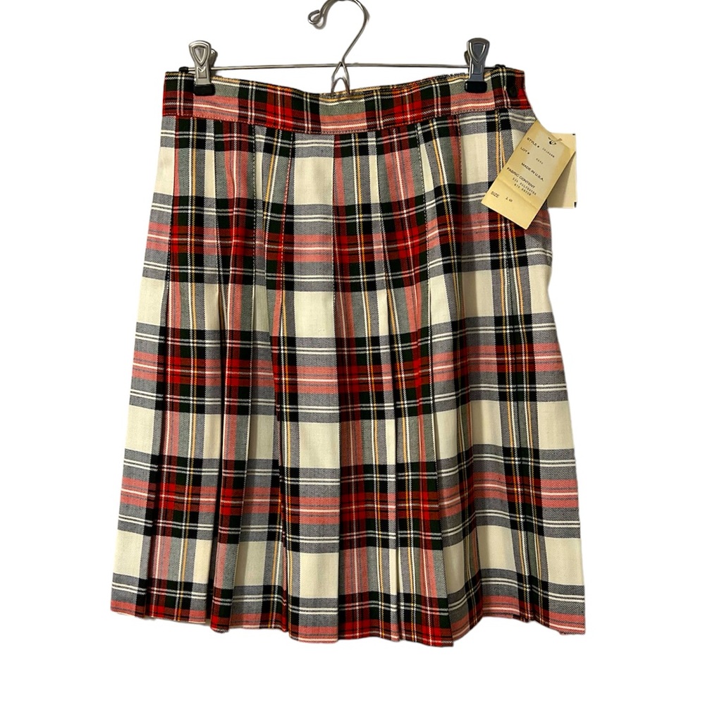 Elegant Red and Cream Plaid A-Line Skirt